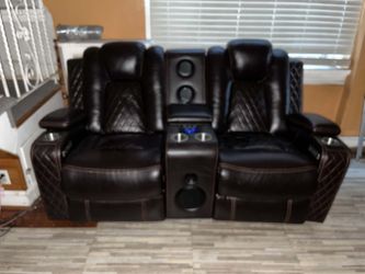 Selling my Bluetooth couch only 700 I paid 1500$