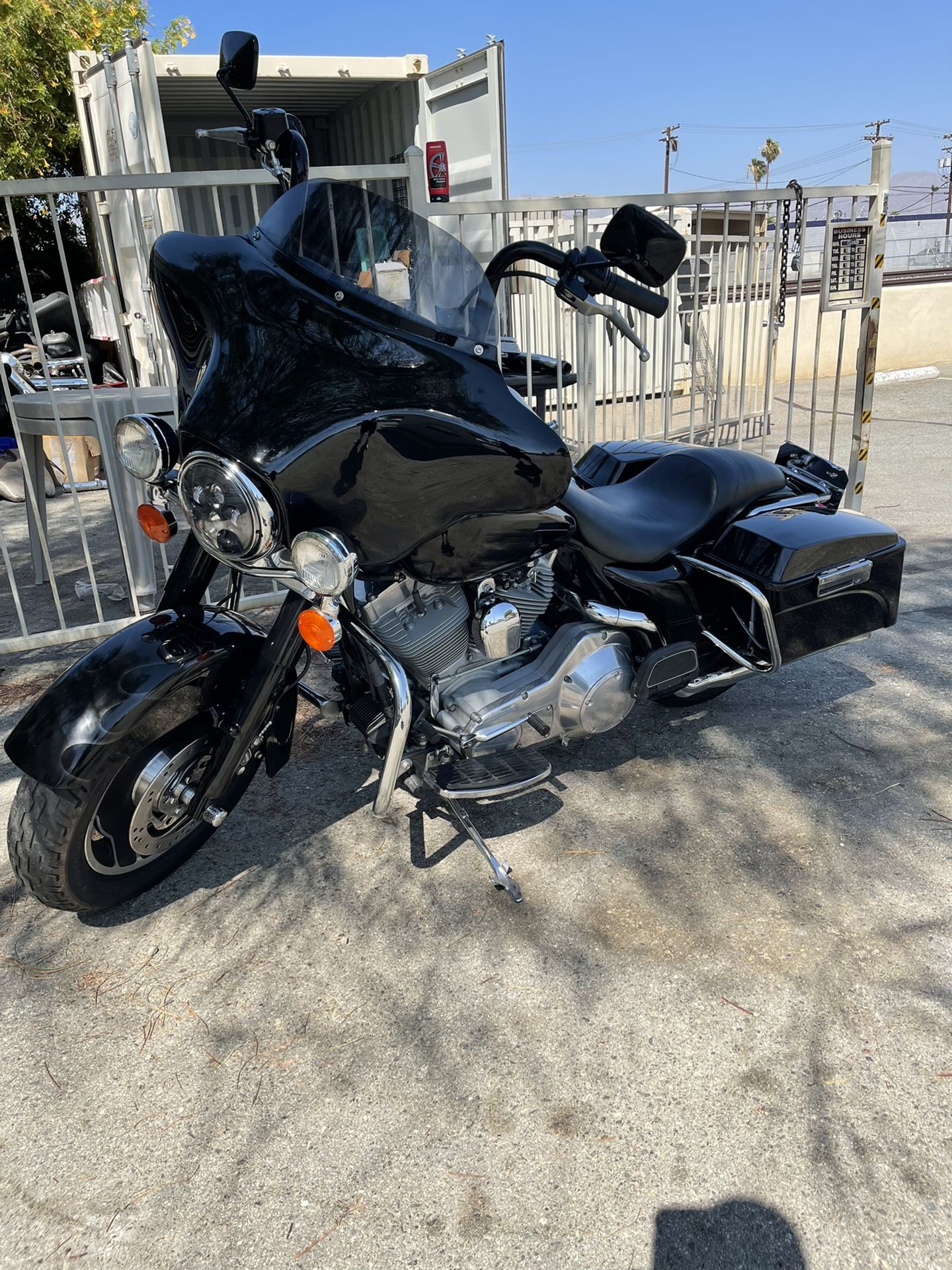 Clean As A Whistle Harley Electra Glide
