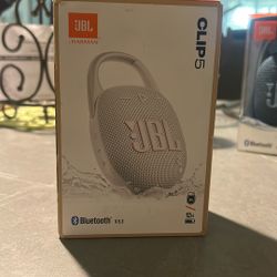 JBL Clip 5