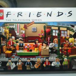 LEGOs Friends Central Perk box