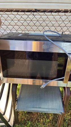 GE Stainless Steel Countertop Microwave