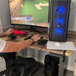 Gaming & Productivity Setup — PC + 32” 165Hz Monitor + Electric Standing Desk 