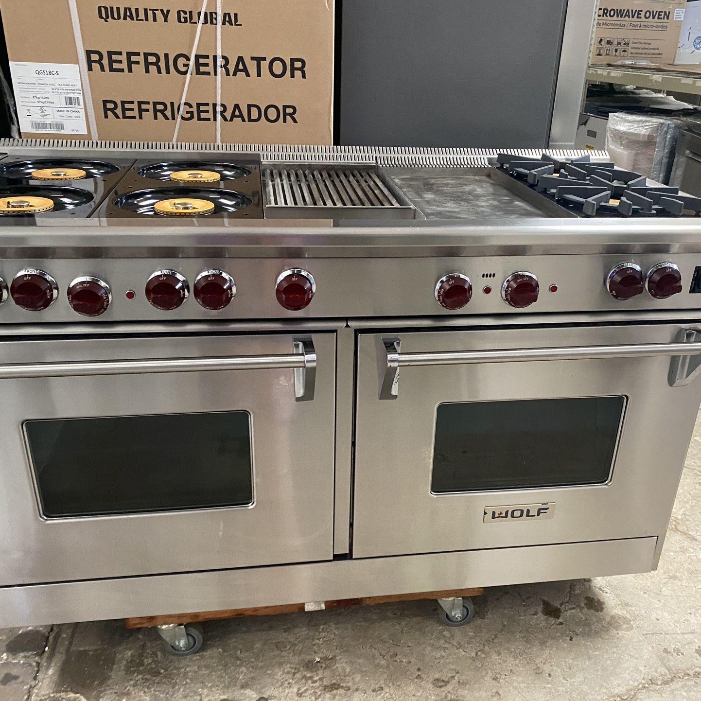 Wolf 60 Gas Range / Stove 