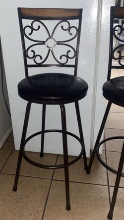 Bar stool