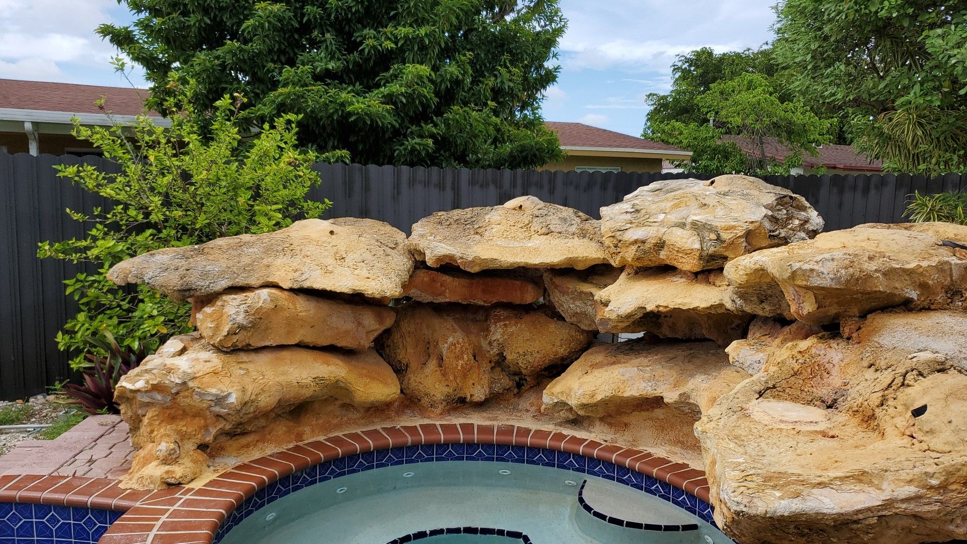 cap rocks for Sale in Miami, FL - OfferUp