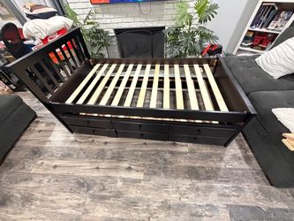 TwinTwin bed