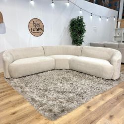 Free Delivery Curved Sectional Couch Sofa!