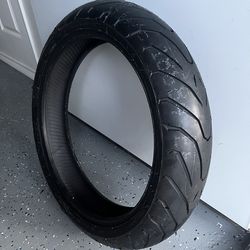 Motorcycle front tire
