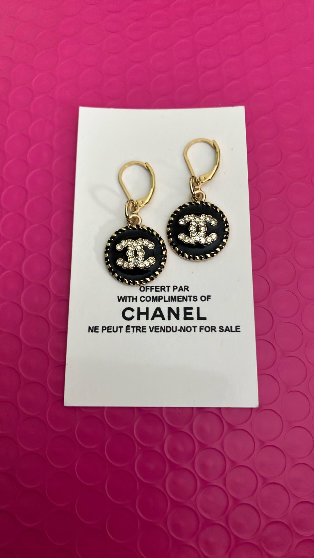 CC CHARM EARRINGS