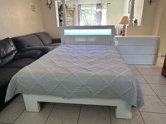 El dorado bedroom set (DISCOUNT)