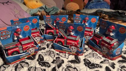 PAW Patrol, Marshall’s Fire Engine Vehicle with Collectible Figure