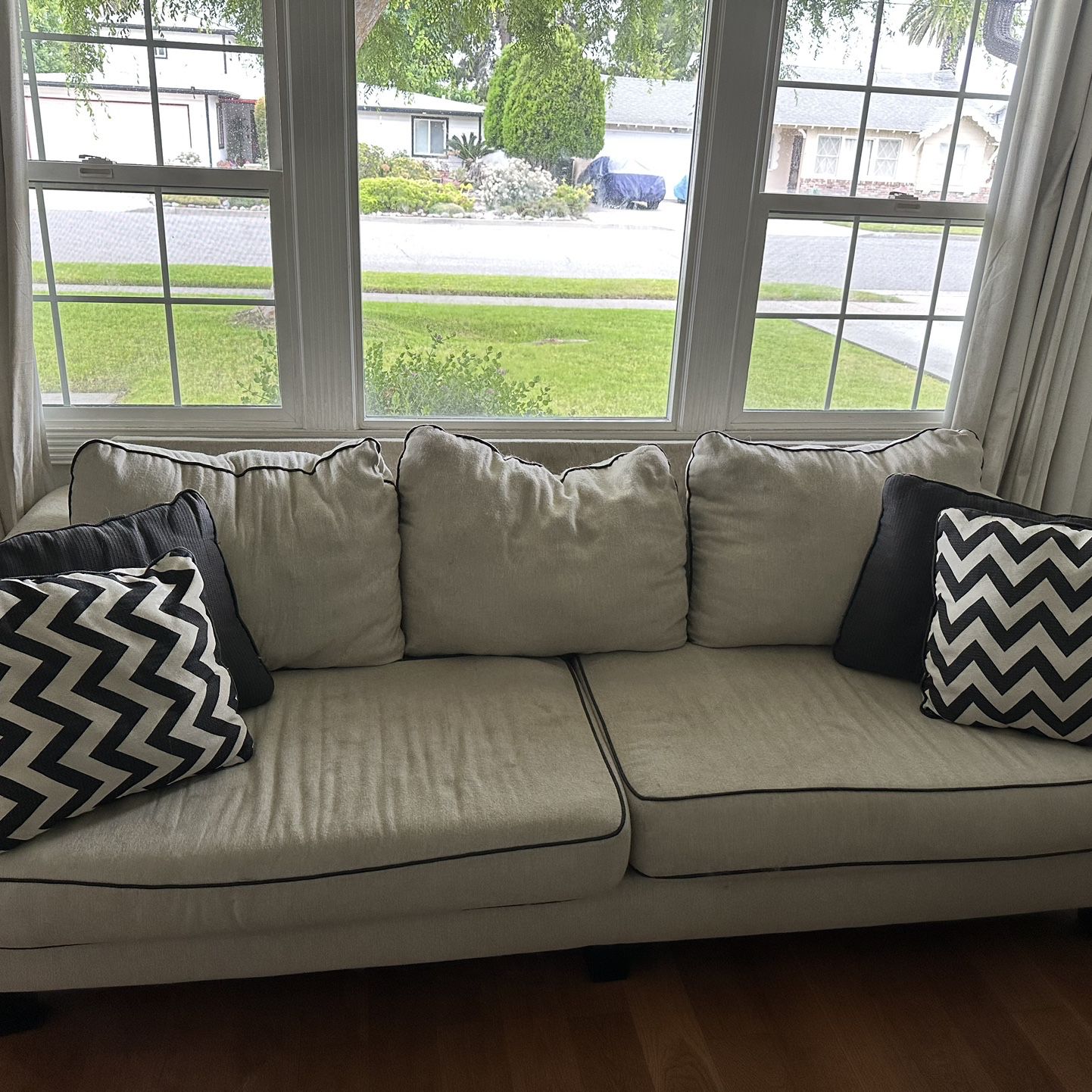 Living Spaces Couch Set $250.  OBO