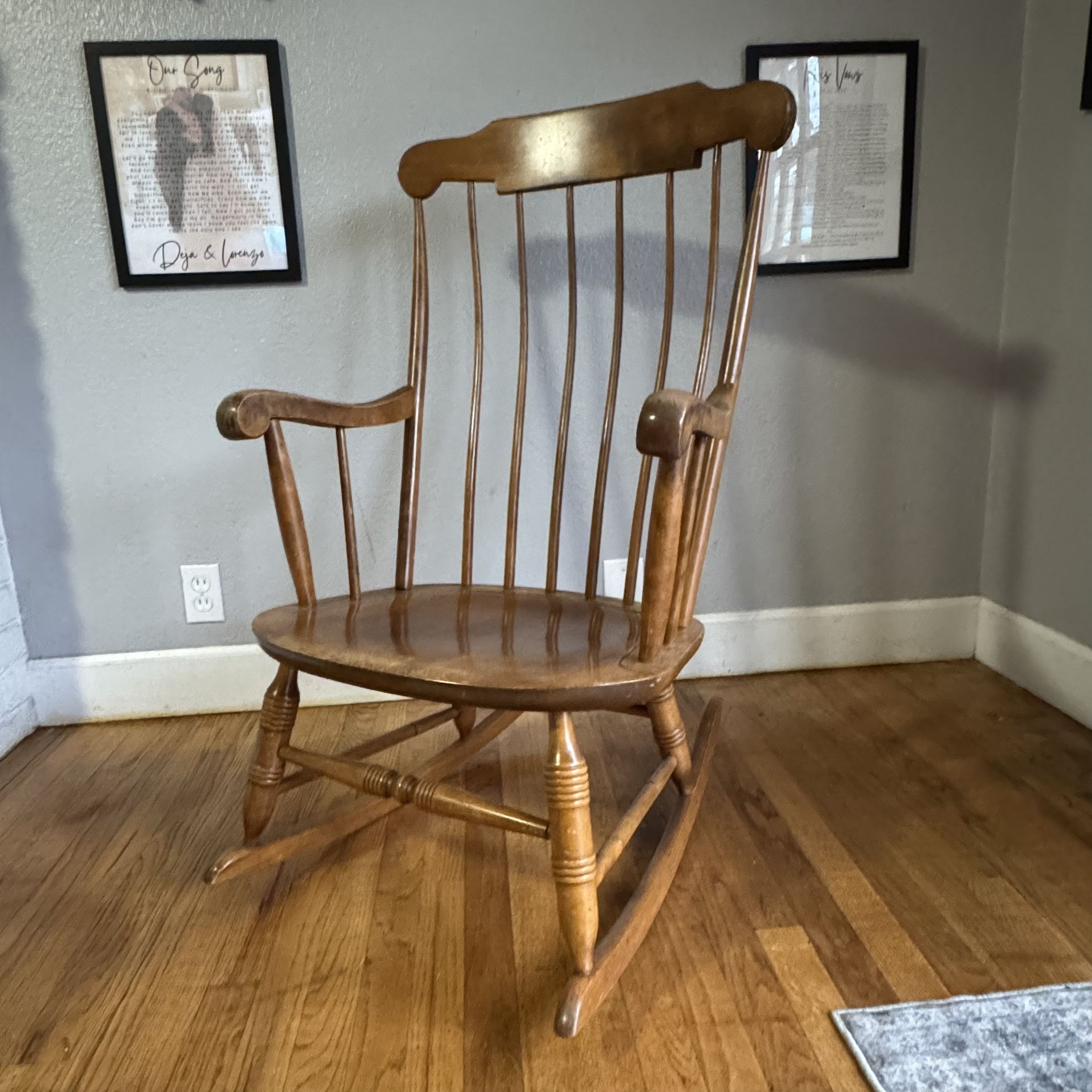 ANTIQUE NICHOLS & STONE ROCKING CHAIR