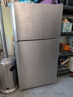 Whirlpool Stainless Steel Top-Freezer Refrigerator