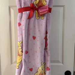 WINNIE THE POOH VALENTINES DAY BLANKET