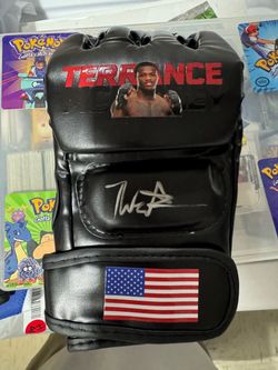 Terrance McKinley ufc signed glove