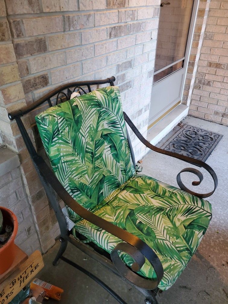 Glass Patio Table & Chairs for Sale in Monee, IL OfferUp