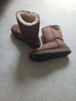UGG Classic Short Boots Chestnut