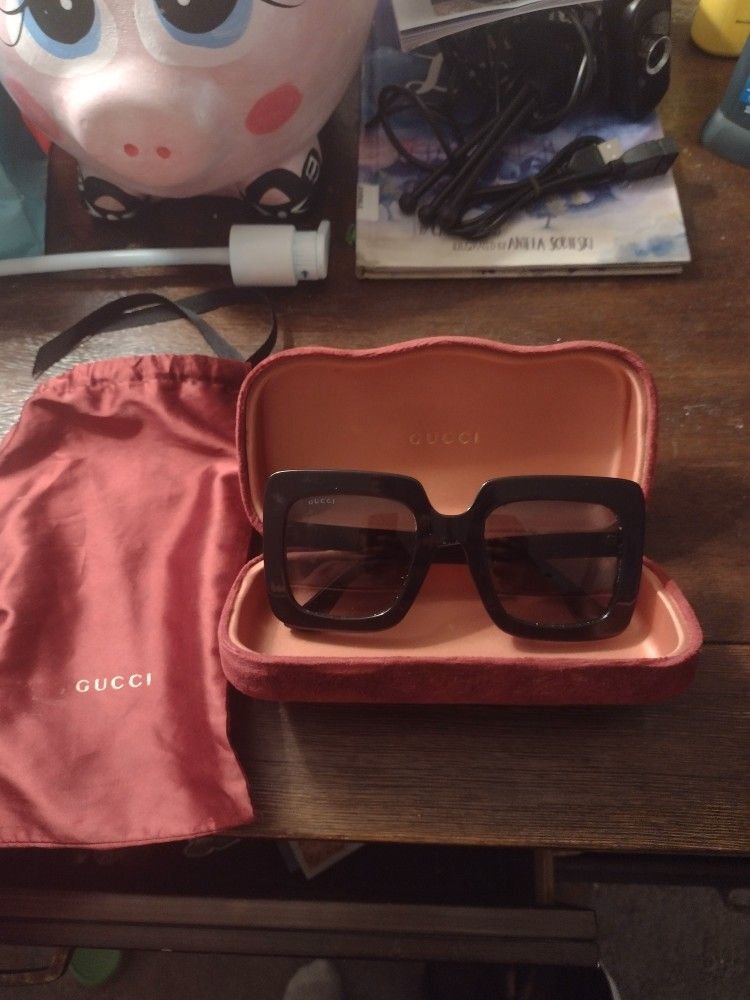Gucci Sunglasses 