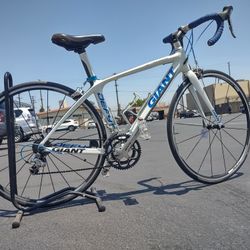 Giant Road Bike Full Carbon Fiber XS 47cm