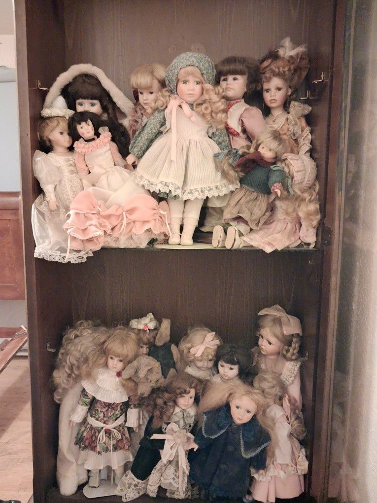 Porcelain Dolls Make offer!