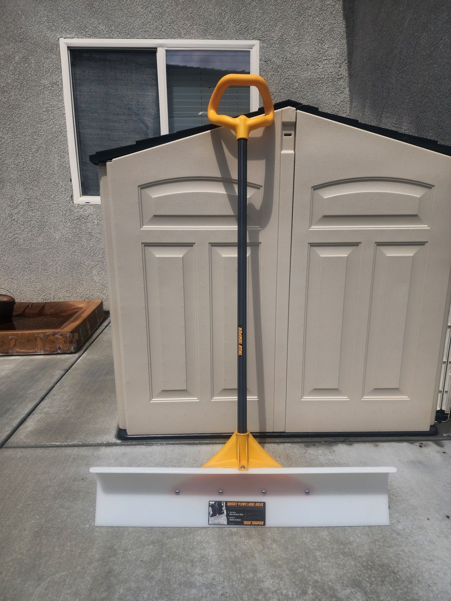 True Temper
36 in. Industrial Grade Snow Pusher Shovel with Versa Grip