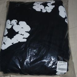 Black On White Deniem Tear