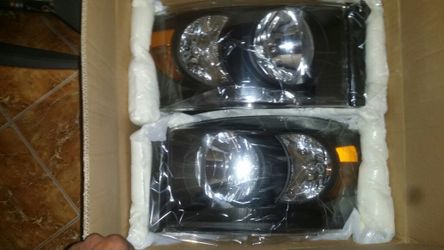 06-08 dodge ram headlight