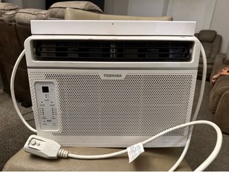 Toshiba Window Air Conditioner – Works Great – Ready to Use