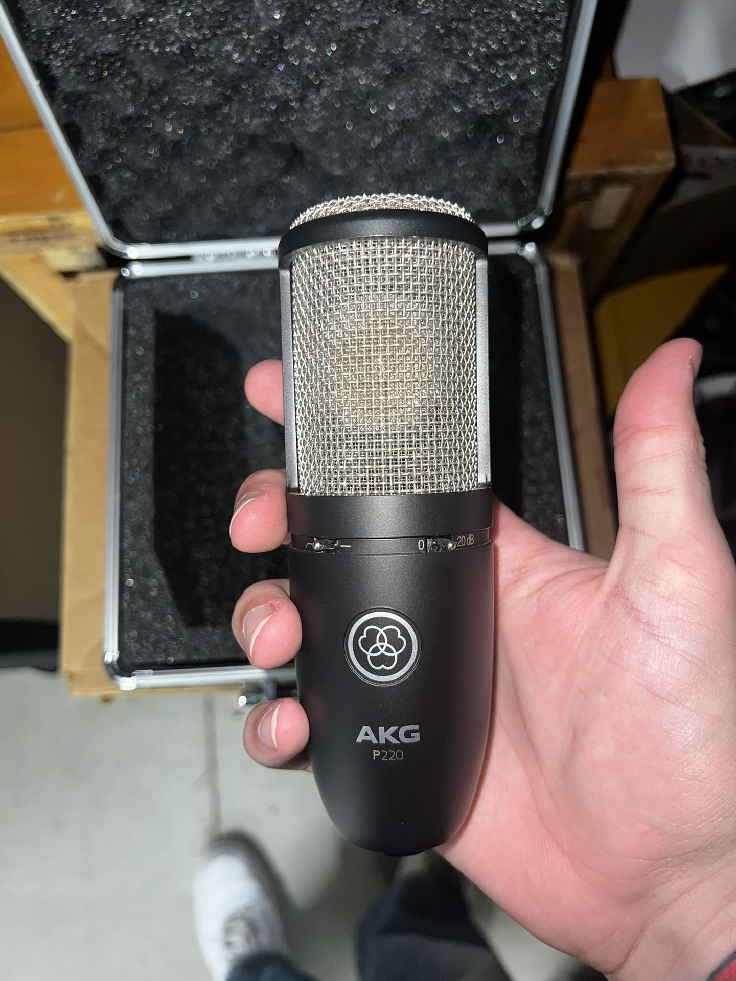 AKG P220 Mic And Case