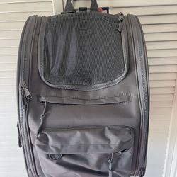 Dog/Cat carrier backpack