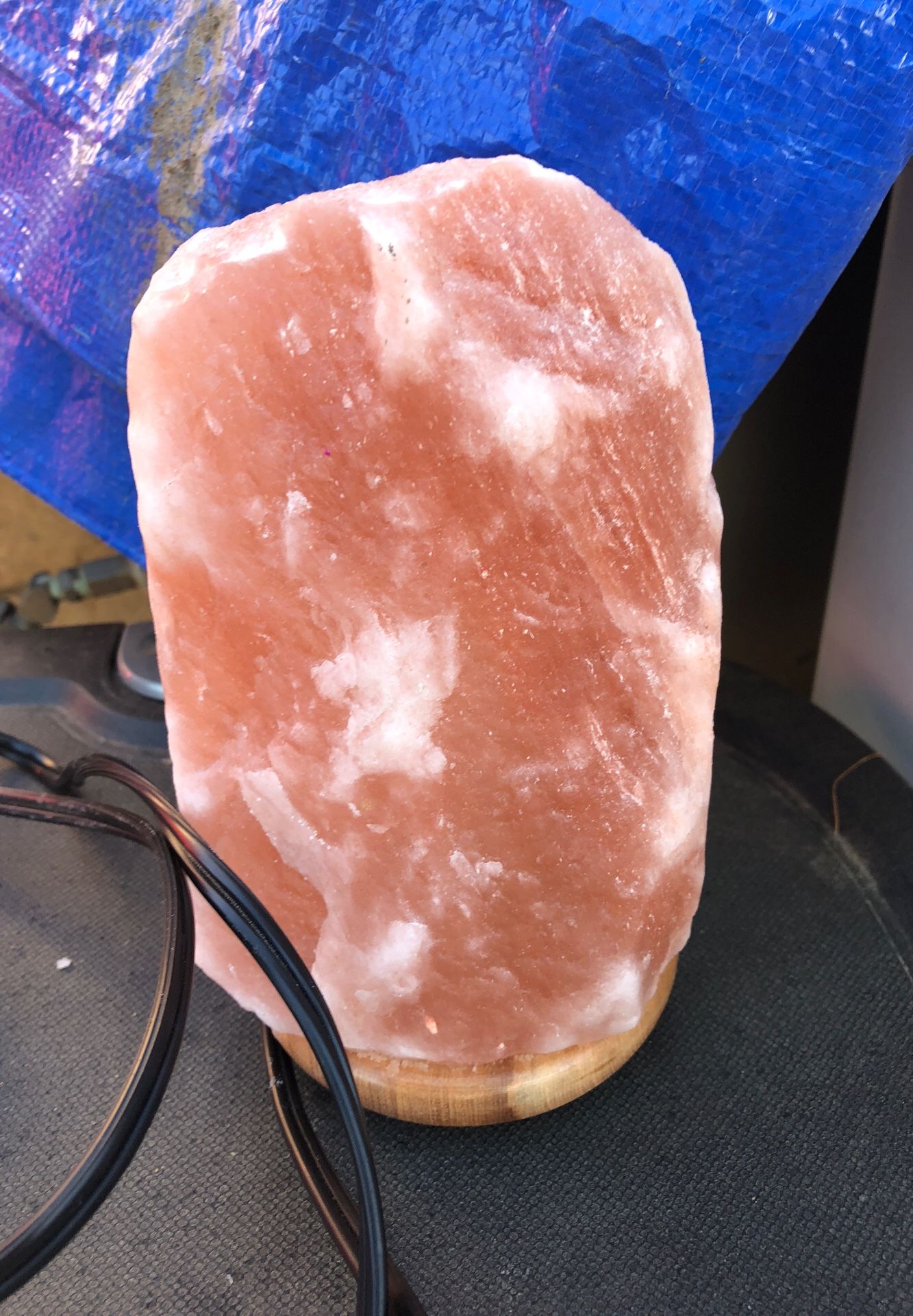 Salt lamp