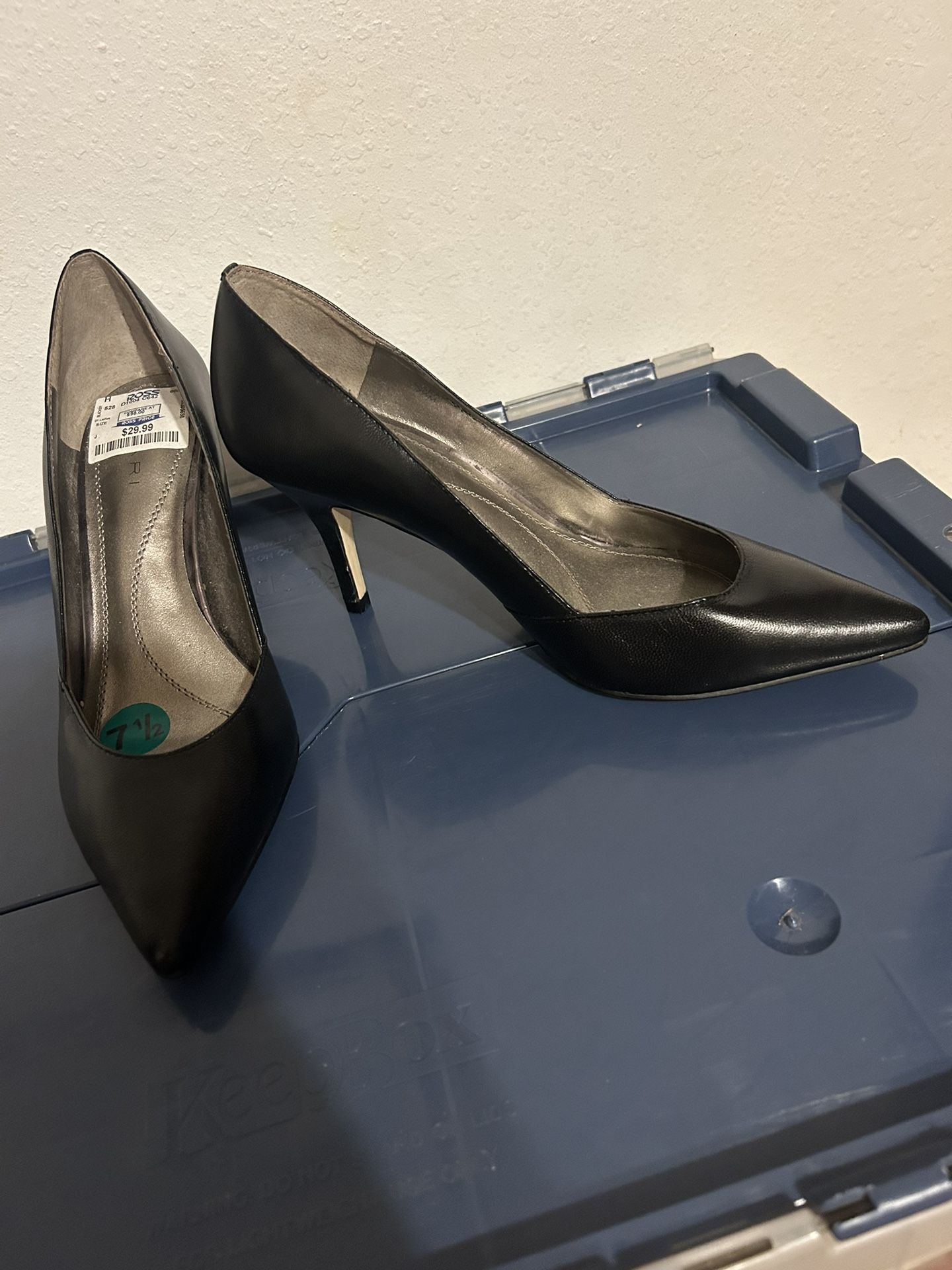 Tahari Stiletto Heels
