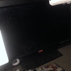 32 Inch Vizio Tv(great Condition )