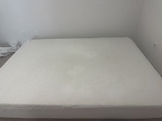 Memories Foam Matress