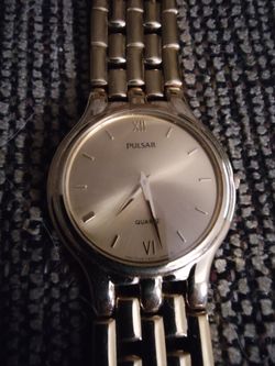 Vintage gold-tone Pulsar Quartz watch