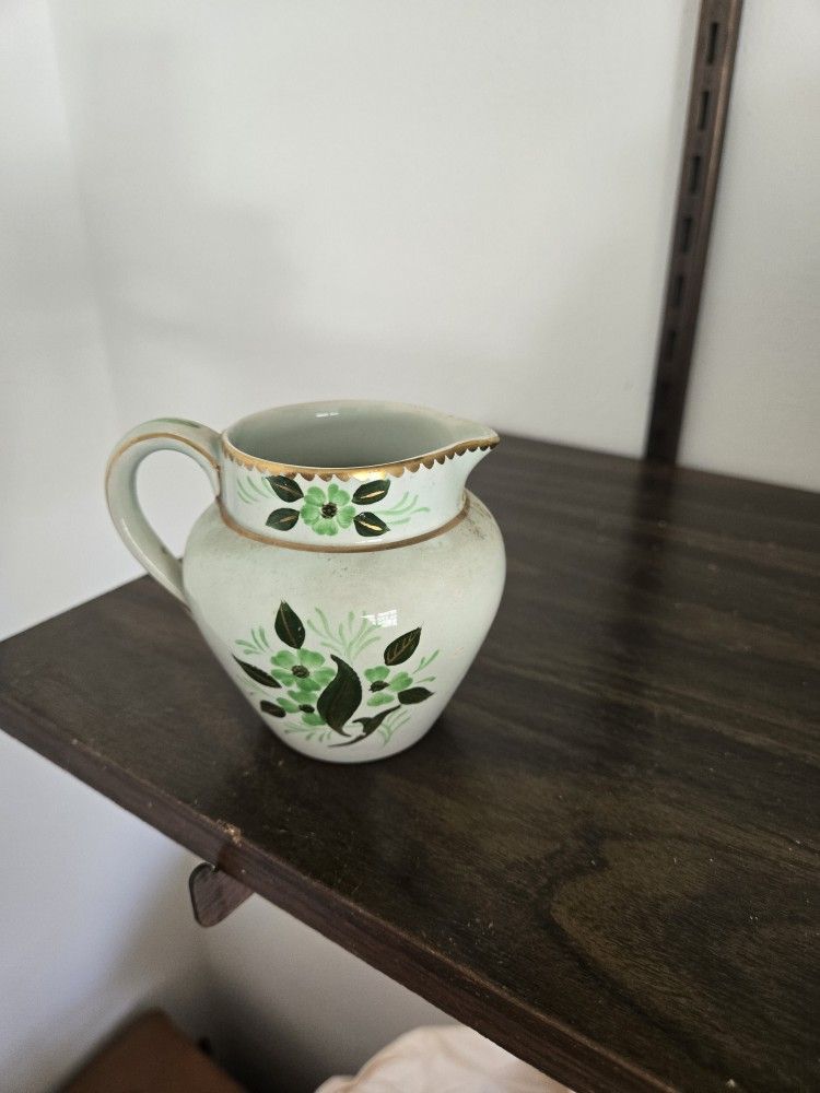 Adams Calyx Ware Creamer Pot 3.5"