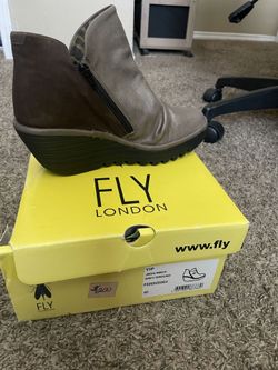 Shoes; varying prices