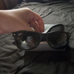 Brand New Wayfarer Ray Ban Glasses 