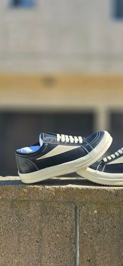 RICK OWENS LOW VINTAGE SNEAKERS