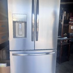 Frigidaire Refrigerator 