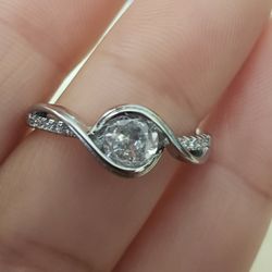 Sterling Silver S925 Posts Size 8 Ring. Comes With Certificate 