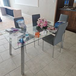 Glass Table With Chairs 
