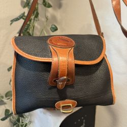 Vintage Dooney & Bourke All-weather Crossbody Bag
