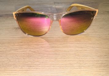 Stylish Pink and Gold Sunglasses
