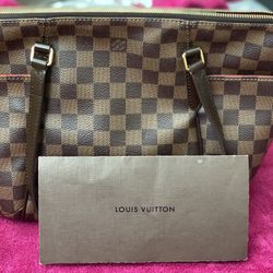 LV Hand Bag Authentic 