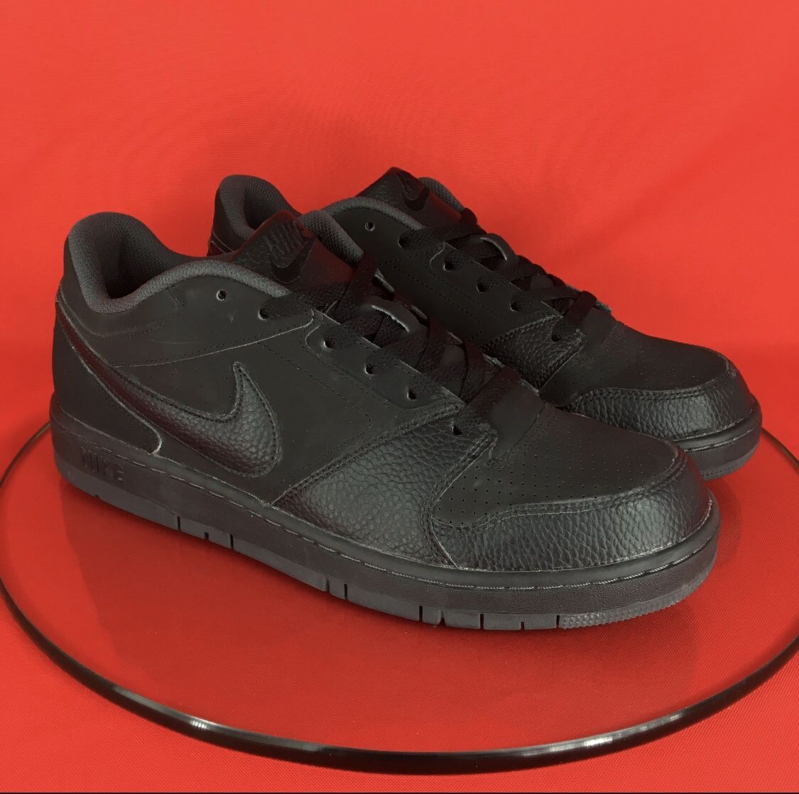 NIKE PRESTIGE IV MENS SIZE 12 EXCELLENT CONDITION LOCATION: HORIZON AND GREENWAY 89002 “LETTING THEM GO TODAY FOR ONLY $40.00” COME AND GET THEM!