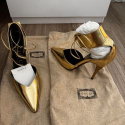Gucci Size 7.5 Brand New Gold 