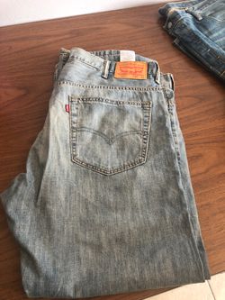 Levi’s pants