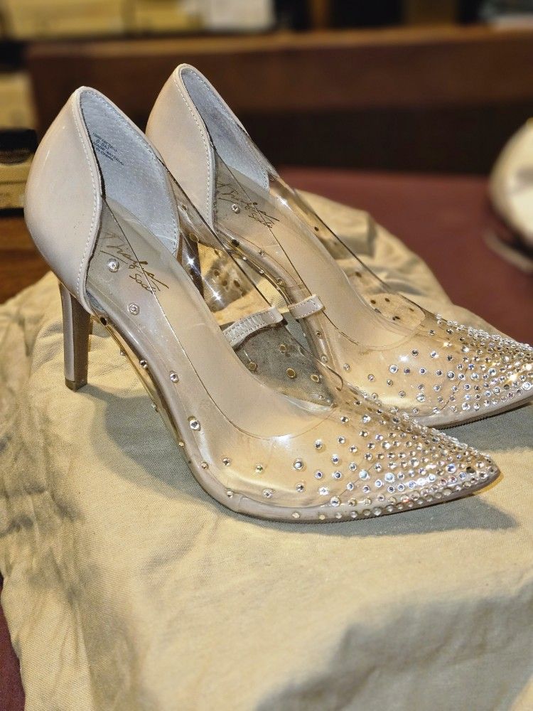5.5 Clear Pumps W Gems